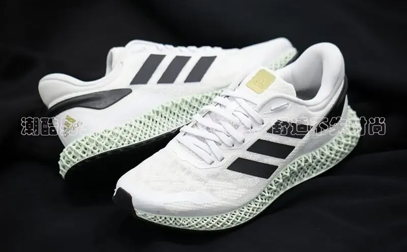 意昂3官方网页每日互动潮酷男生必备：361 运动鞋，舒适不失时尚