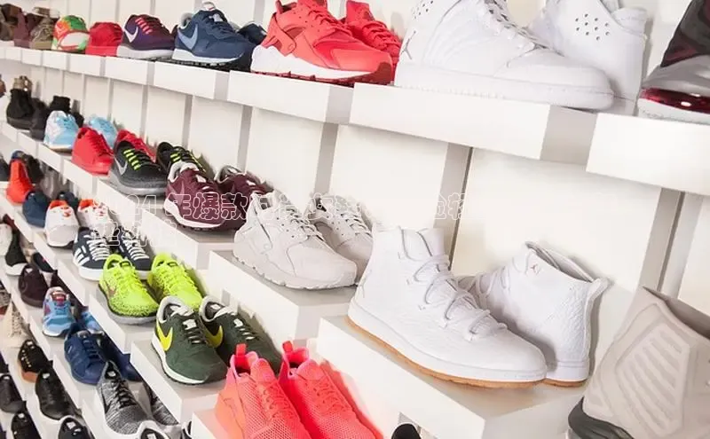 意昂3登陆入口即登录小红书2024 年爆款时尚女鞋：体验轻盈舒适的气
垫科技